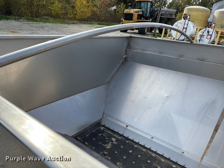 image for item EN5768 New Leader MultApplier L4000G4 spreader bed insert