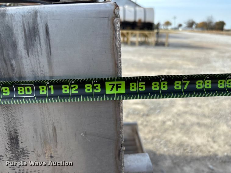 image for item EN5768 New Leader MultApplier L4000G4 spreader bed insert