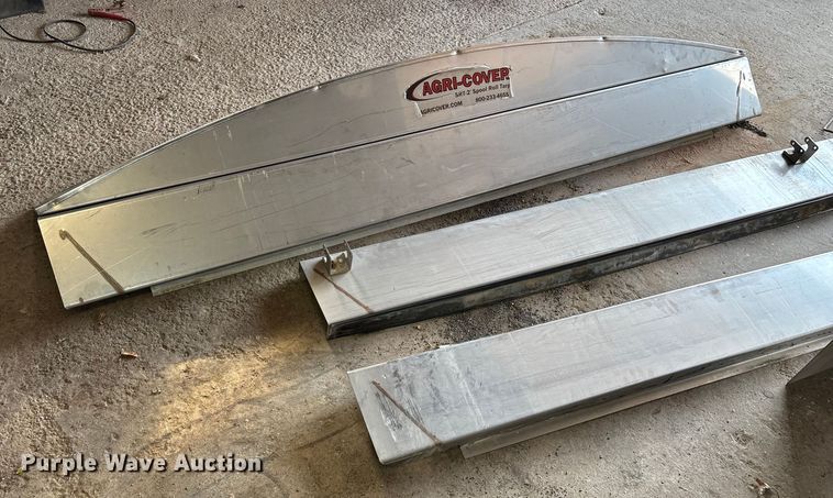 image for item EN5768 New Leader MultApplier L4000G4 spreader bed insert