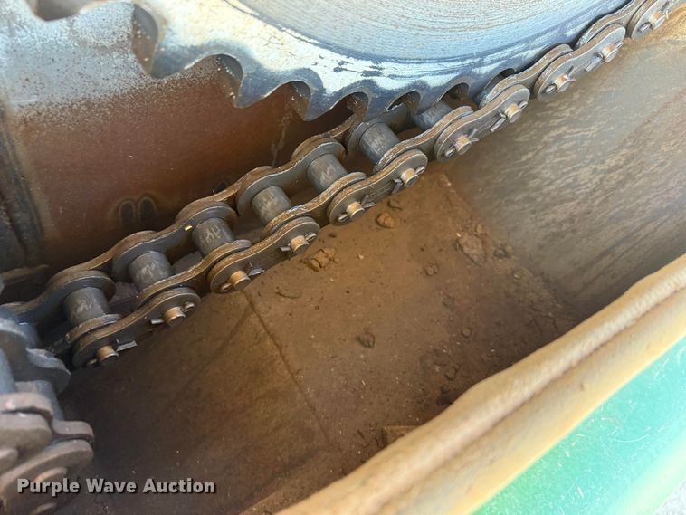 image for item EP0806 2004 International 7400 feed mixer truck