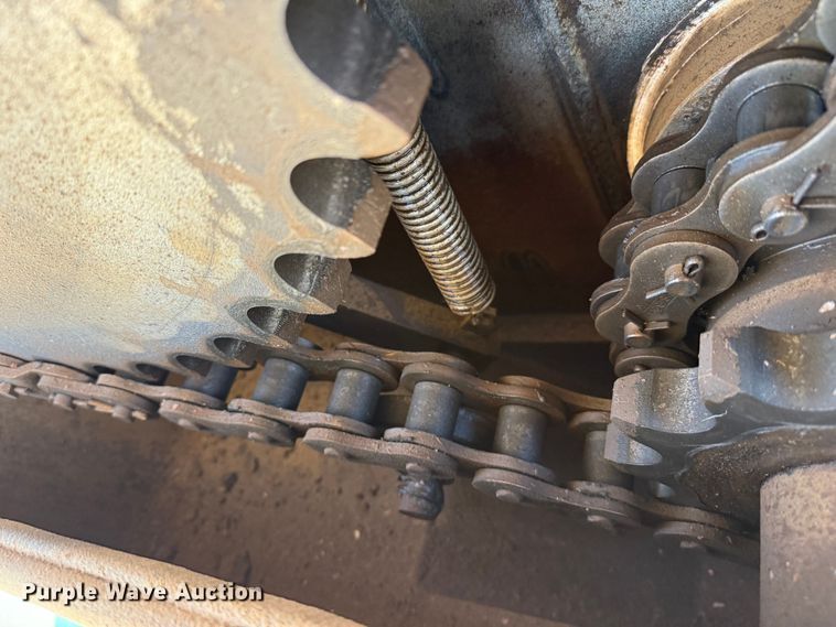 image for item EP0806 2004 International 7400 feed mixer truck