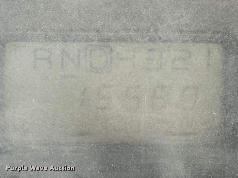 image for item EP0806 2004 International 7400 feed mixer truck