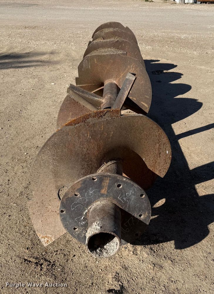 image for item EP0806 2004 International 7400 feed mixer truck