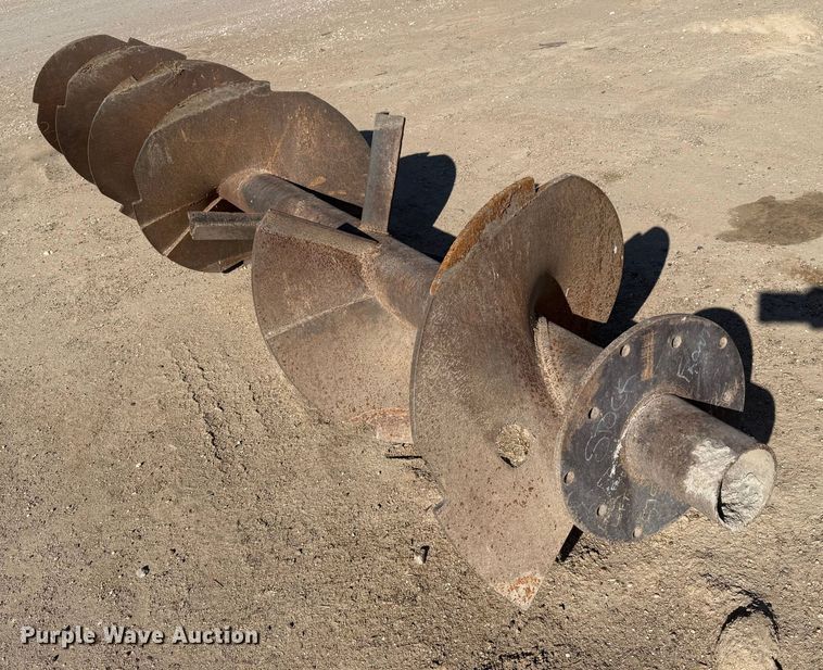 image for item EP0806 2004 International 7400 feed mixer truck