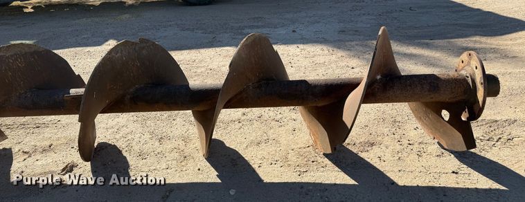 image for item EP0806 2004 International 7400 feed mixer truck