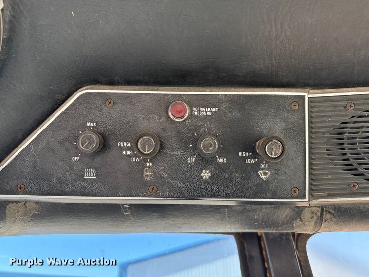 image for item EP0807 International 1586 tractor