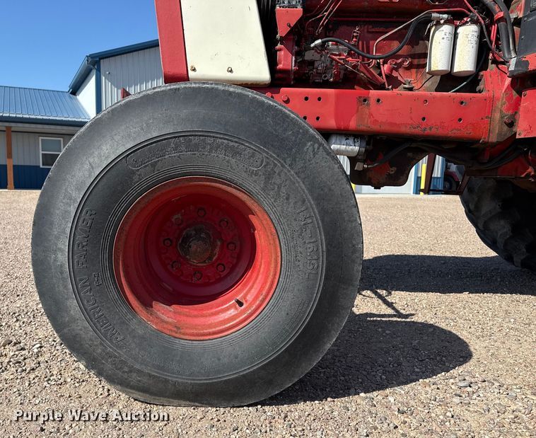 image for item EP0807 International 1586 tractor