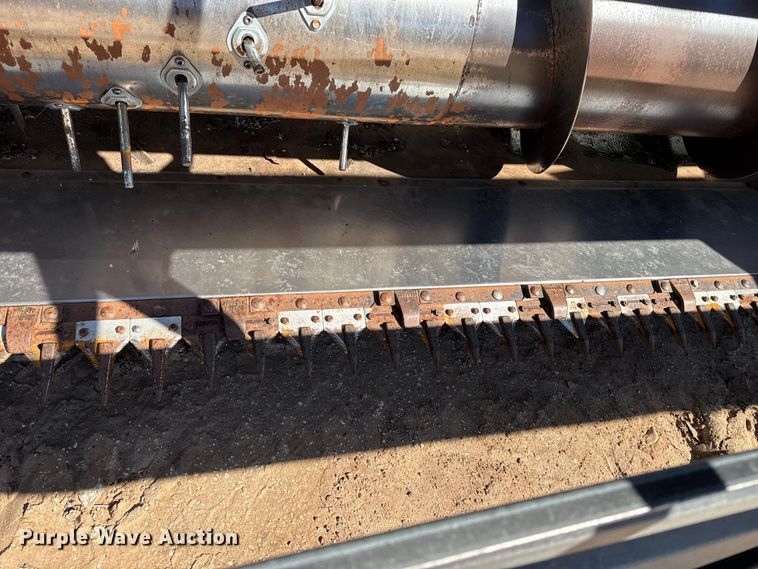 image for item EP0828 1981 John Deere 7720 Turbo combine