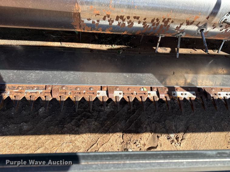 image for item EP0828 1981 John Deere 7720 Turbo combine