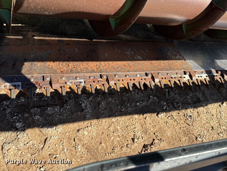 image for item EP0828 1981 John Deere 7720 Turbo combine