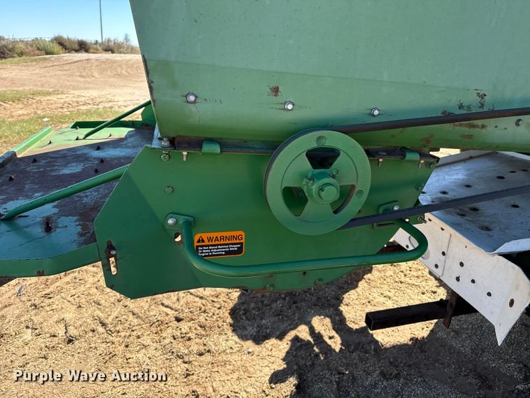 image for item EP0828 1981 John Deere 7720 Turbo combine