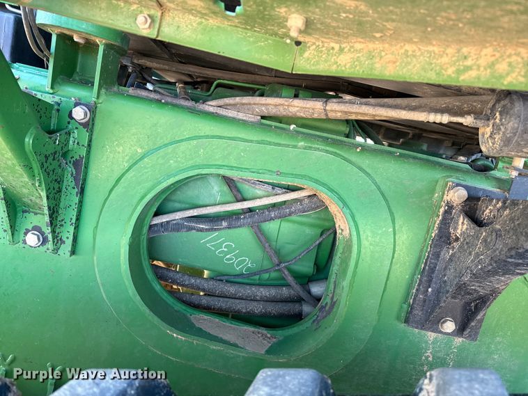 image for item EP0830 2003 John Deere 9520T tractor