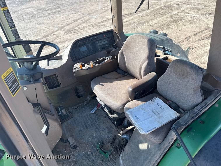 image for item EP0830 2003 John Deere 9520T tractor