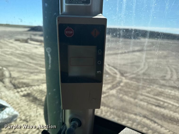 image for item EP0830 2003 John Deere 9520T tractor