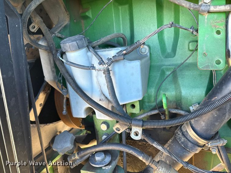 image for item EP0830 2003 John Deere 9520T tractor