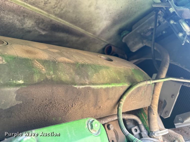 image for item EP0830 2003 John Deere 9520T tractor