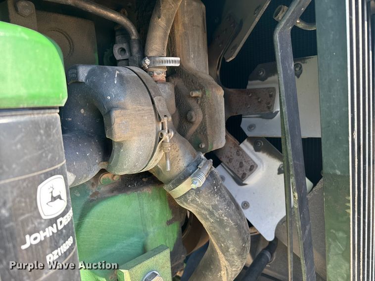 image for item EP0830 2003 John Deere 9520T tractor