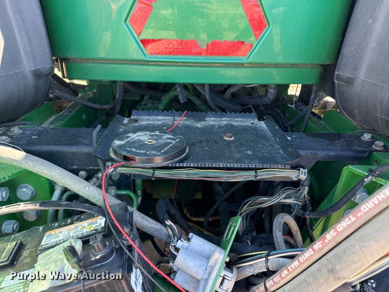 image for item EP0830 2003 John Deere 9520T tractor
