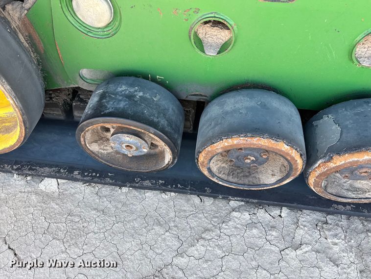 image for item EP0830 2003 John Deere 9520T tractor