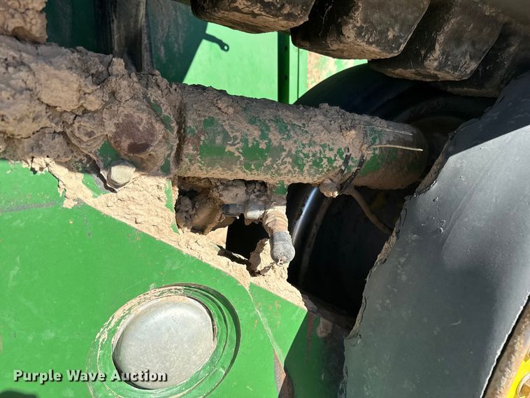 image for item EP0830 2003 John Deere 9520T tractor