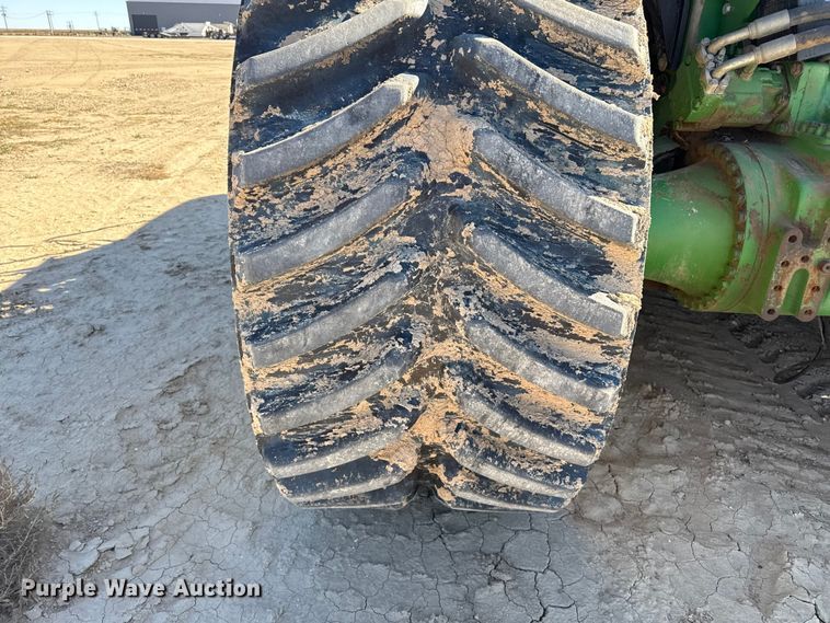 image for item EP0830 2003 John Deere 9520T tractor