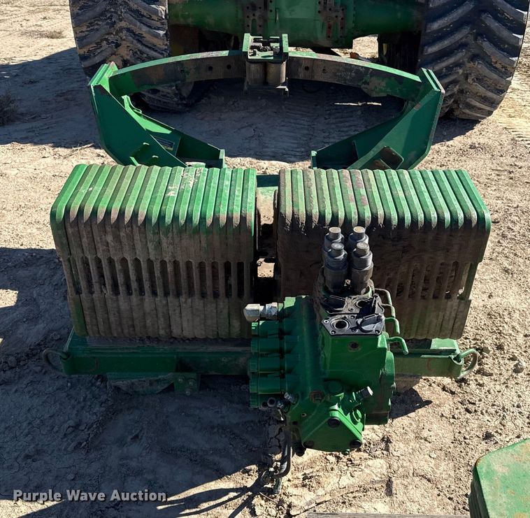 image for item EP0830 2003 John Deere 9520T tractor