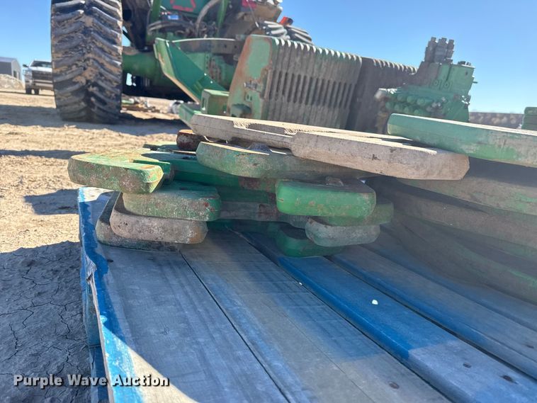 image for item EP0830 2003 John Deere 9520T tractor