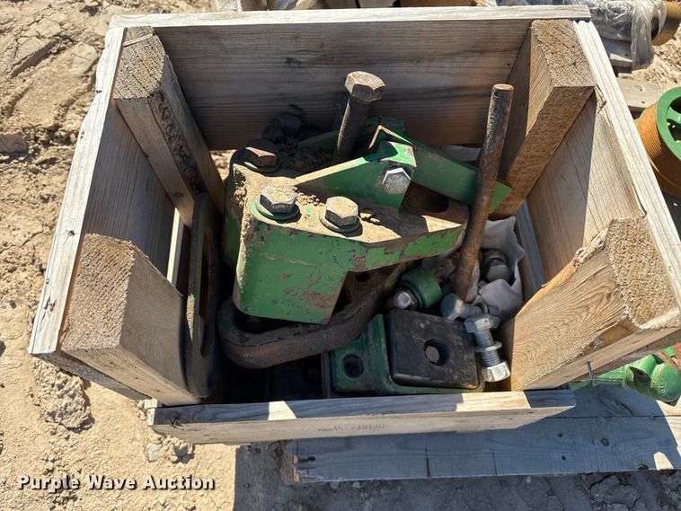 image for item EP0830 2003 John Deere 9520T tractor