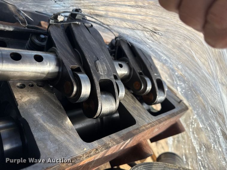 image for item EP0830 2003 John Deere 9520T tractor