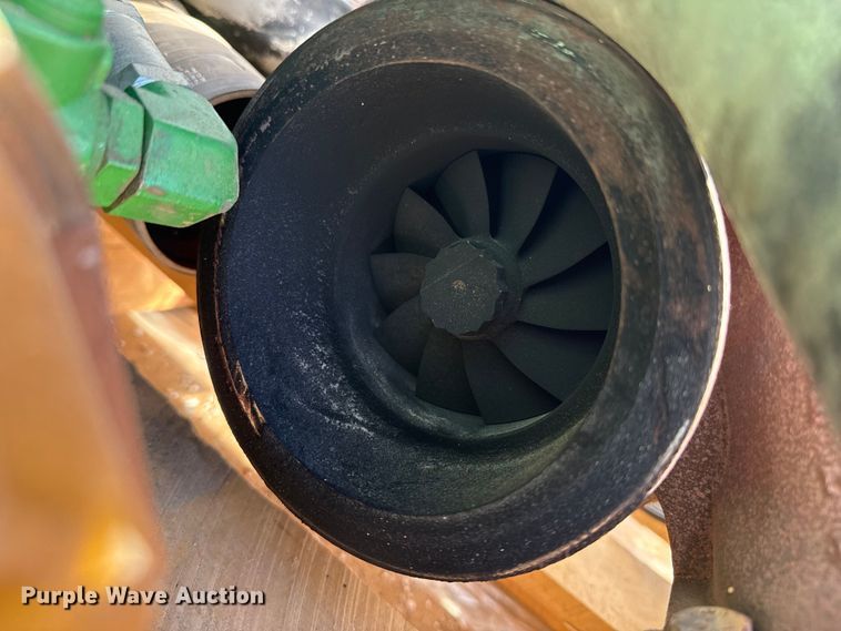 image for item EP0830 2003 John Deere 9520T tractor