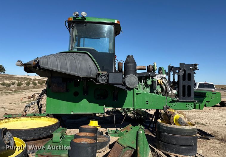 image for item EP0831 2002 John Deere 9420T tractor