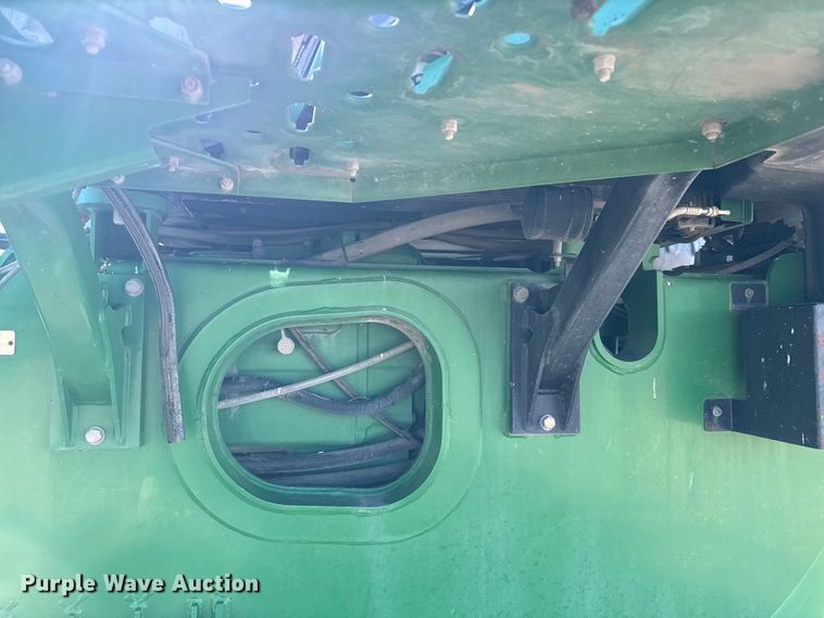 image for item EP0831 2002 John Deere 9420T tractor