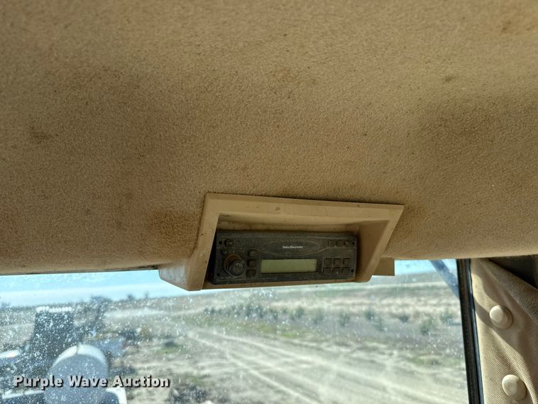 image for item EP0831 2002 John Deere 9420T tractor