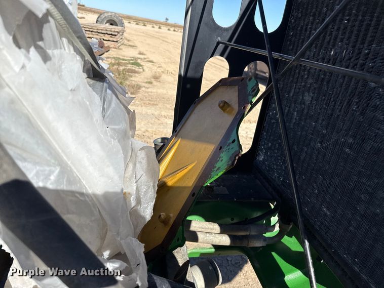 image for item EP0831 2002 John Deere 9420T tractor