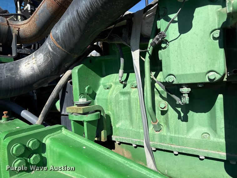 image for item EP0831 2002 John Deere 9420T tractor