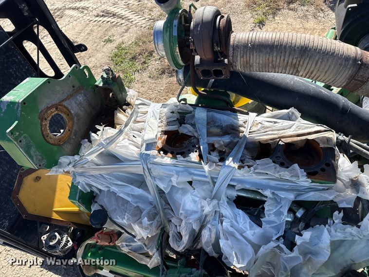 image for item EP0831 2002 John Deere 9420T tractor