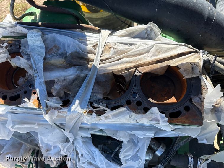 image for item EP0831 2002 John Deere 9420T tractor