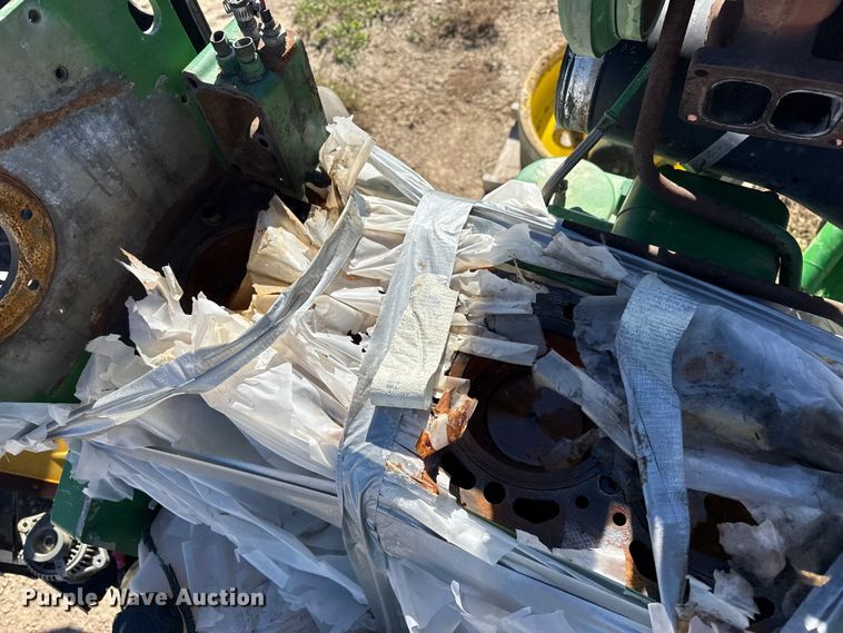 image for item EP0831 2002 John Deere 9420T tractor