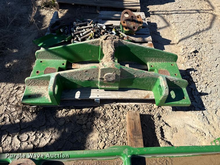 image for item EP0831 2002 John Deere 9420T tractor