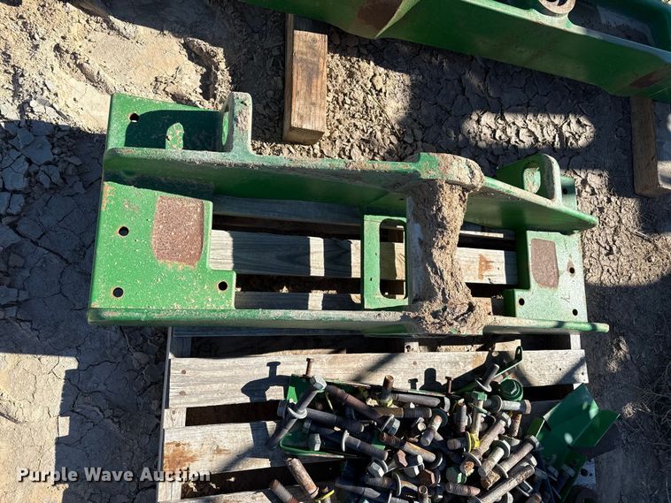 image for item EP0831 2002 John Deere 9420T tractor