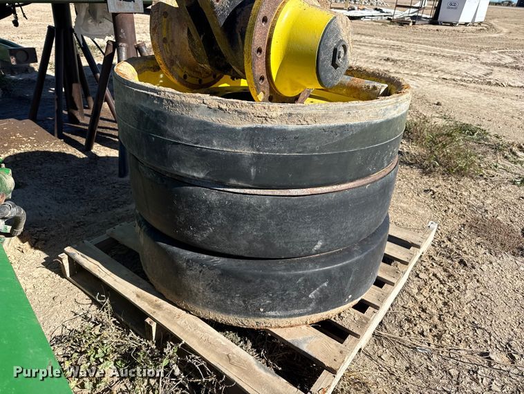 image for item EP0831 2002 John Deere 9420T tractor