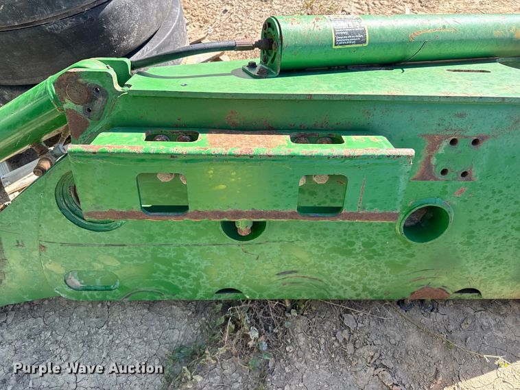 image for item EP0831 2002 John Deere 9420T tractor