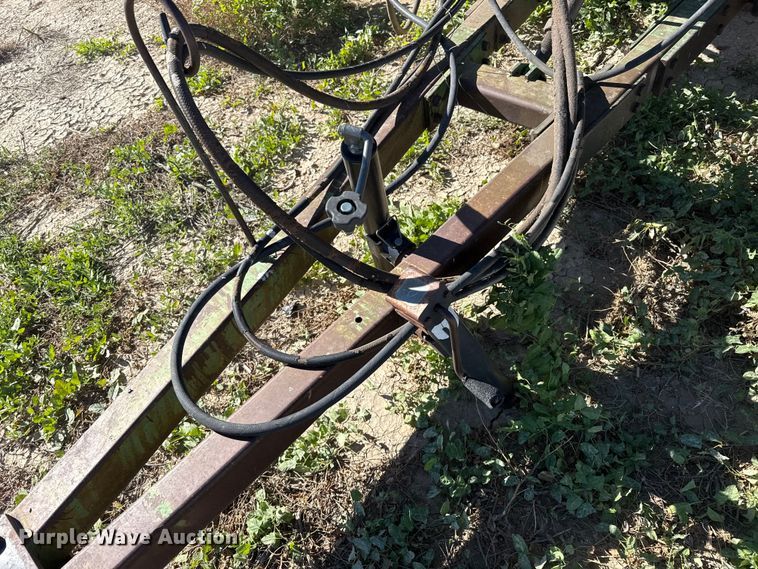 image for item EP0832 John Deere tandem disk