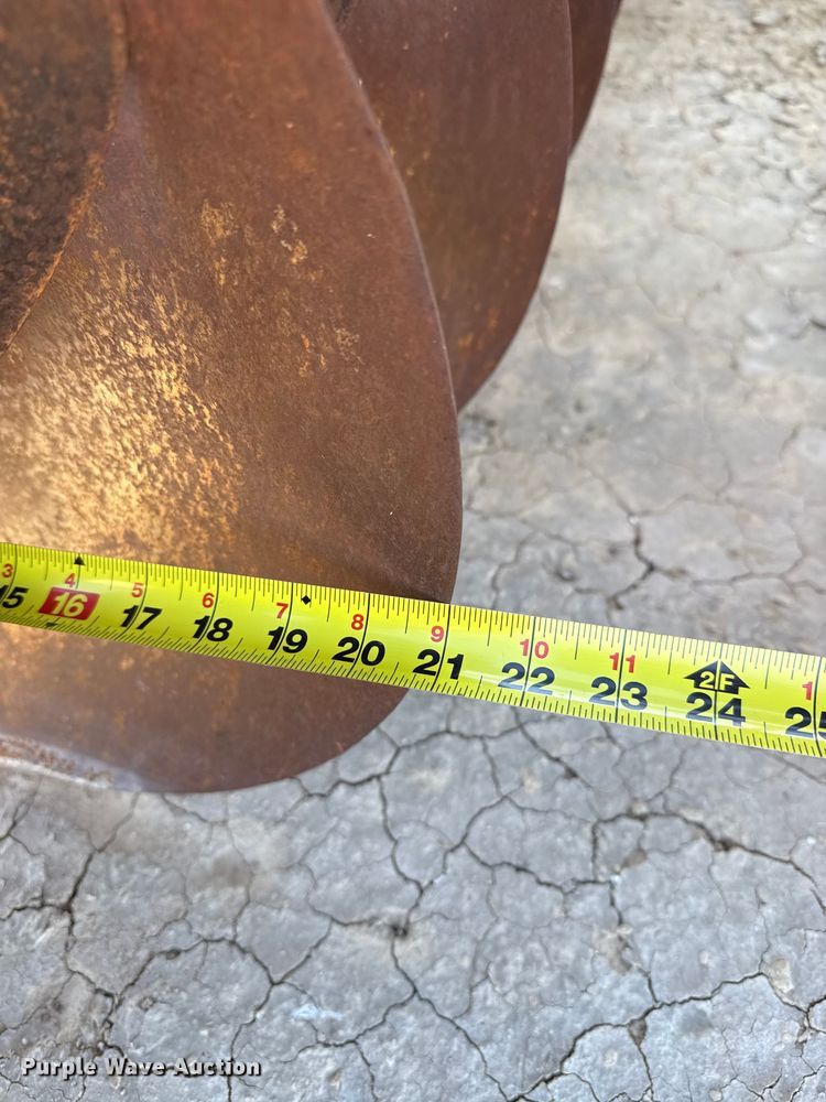 image for item EP0832 John Deere tandem disk