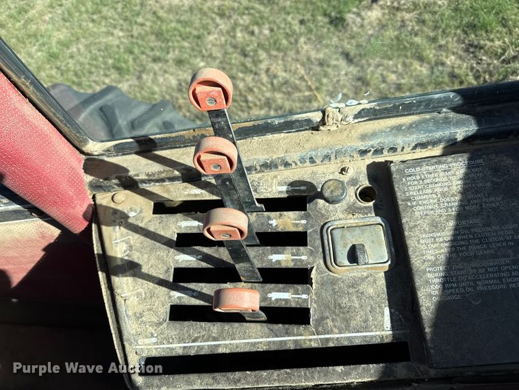 image for item EP0834 1978 Versatile 855 4WD tractor