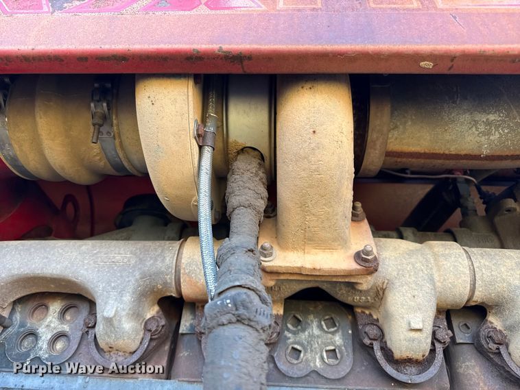 image for item EP0834 1978 Versatile 855 4WD tractor