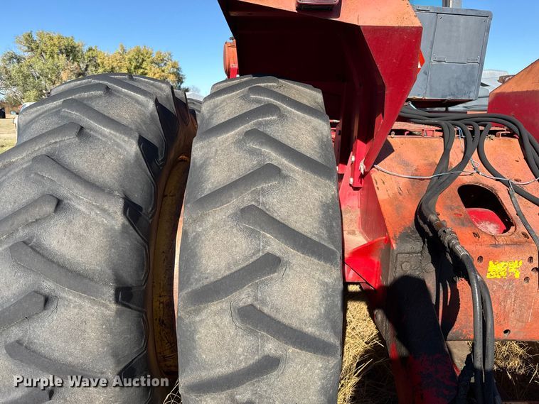 image for item EP0834 1978 Versatile 855 4WD tractor