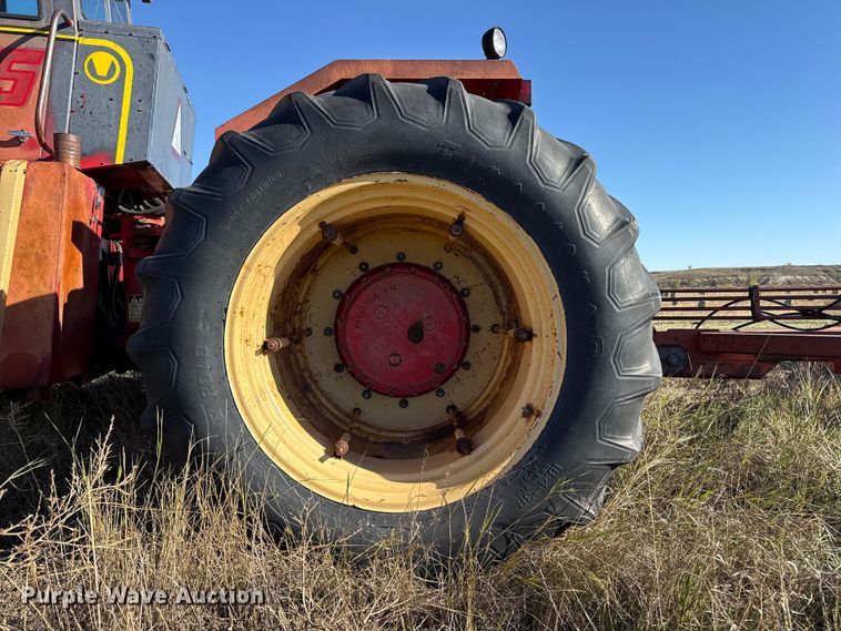 image for item EP0834 1978 Versatile 855 4WD tractor
