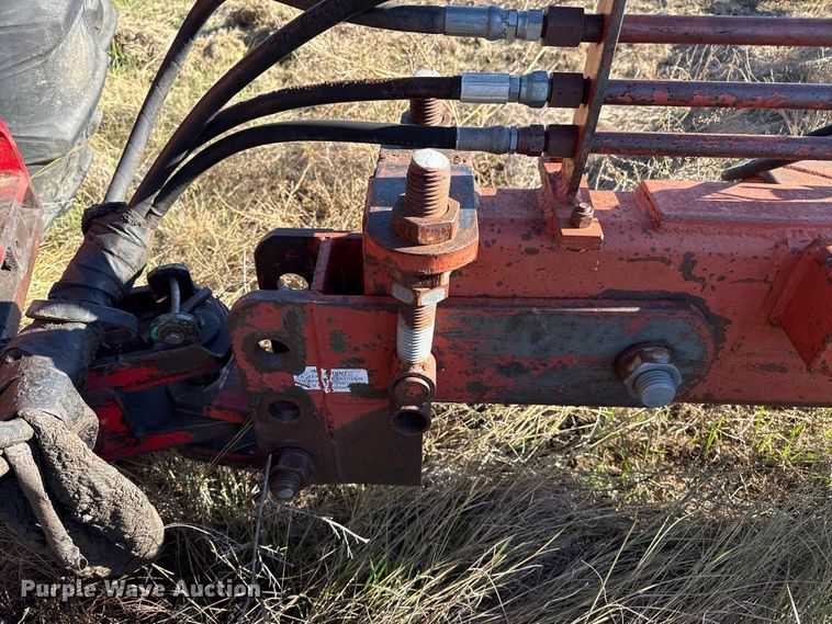 image for item EP0835 Sunflower 3270 sweep plow