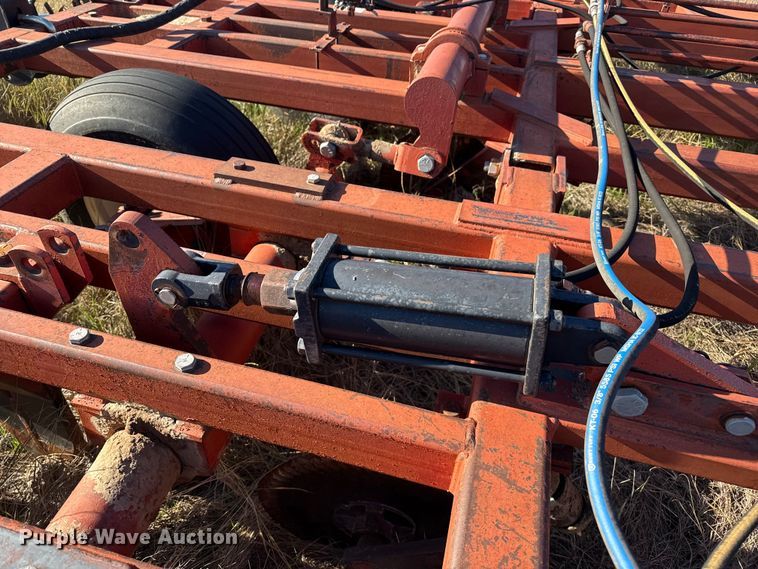 image for item EP0835 Sunflower 3270 sweep plow